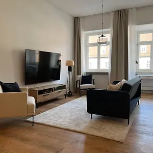  Apartment Maximilianstrasse