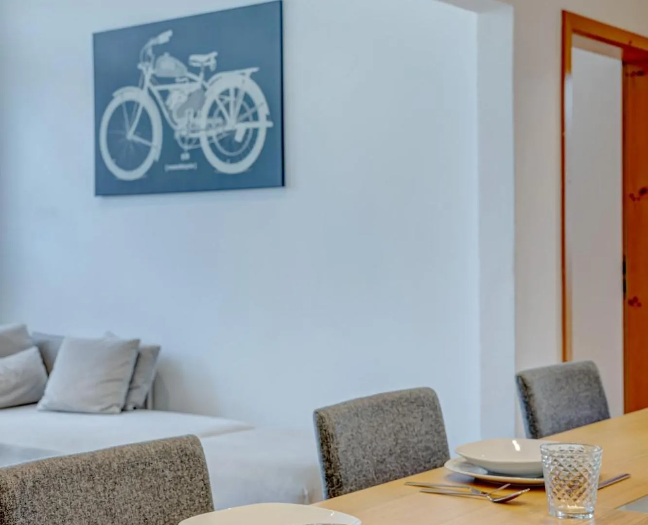 Kaza Guesthouse, Centrally Located 2 & 3 Bedroom Apartments In Augsburg